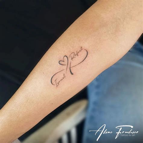 infinitos tatuajes con nombres|12 tatuajes de infinito: originales, pequeños, con。